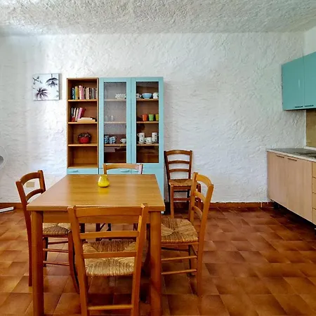 Residenziale Trilocale 4 Posti Letto Via Loiri 펜션 *