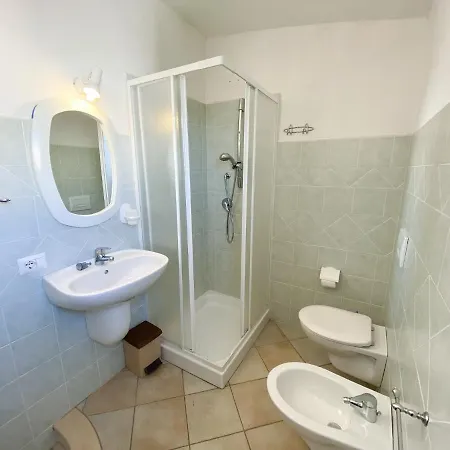 Residenziale Trilocale 4 Posti Letto Via Loiri