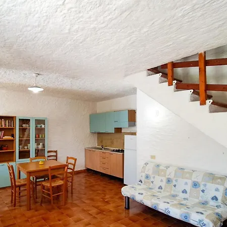 Residenziale Trilocale 4 Posti Letto Via Loiri