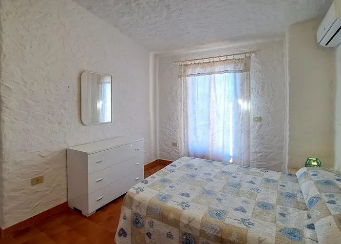 Prázdninový dům Residenziale Trilocale 4 Posti Letto Via Loiri San Teodoro (Sardinia)
