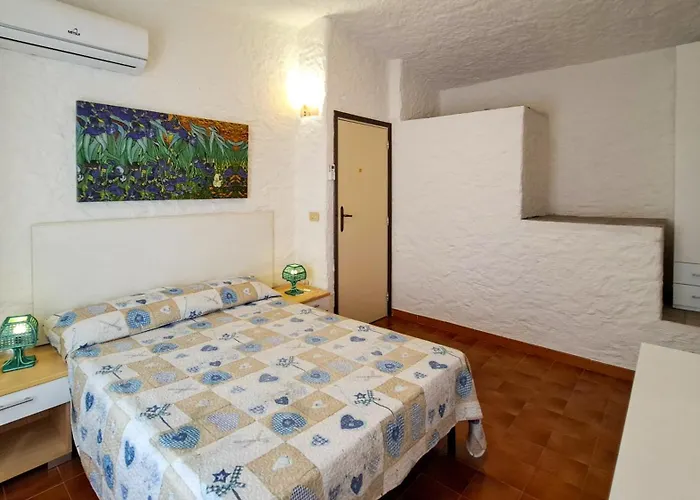 Prázdninový dům Residenziale Trilocale 4 Posti Letto Via Loiri *