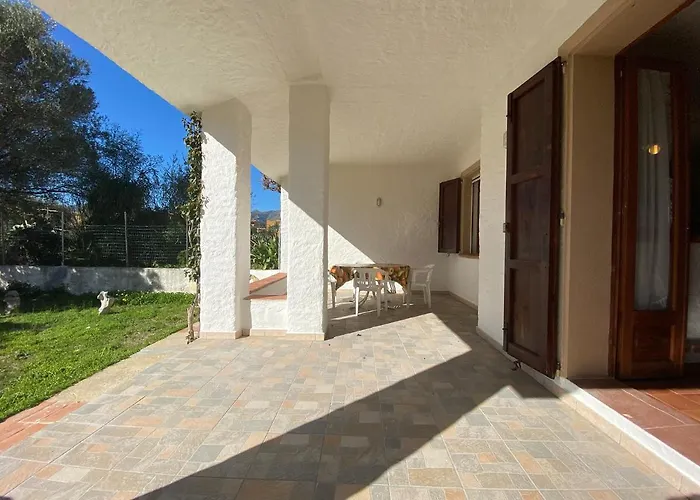 Residenziale Trilocale 4 Posti Letto Via Loiri